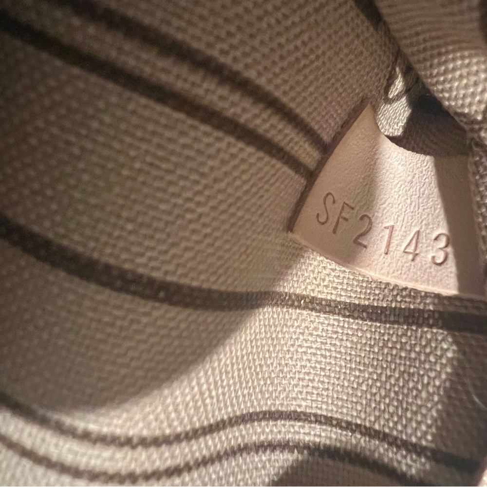 Authentic Louis Vuitton Monogram Mm - image 7